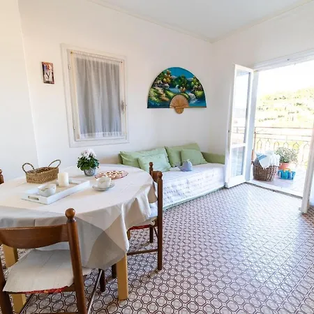 Apartment Casa Silvia Marina di Campo